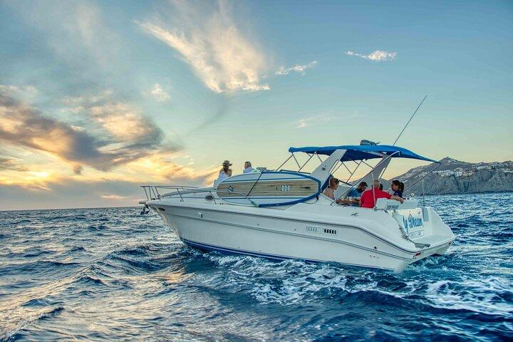 1 Hour Cabo Highlights on a 33ft Luxury Yacht