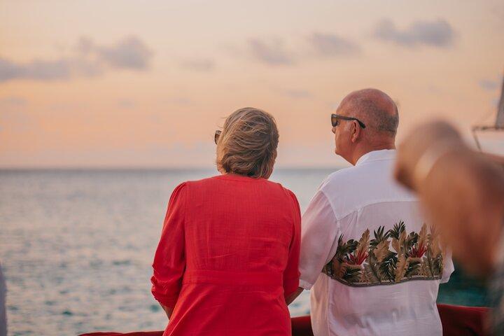 Aruba Sunset Sail with Caribbean Dinner and Live Music