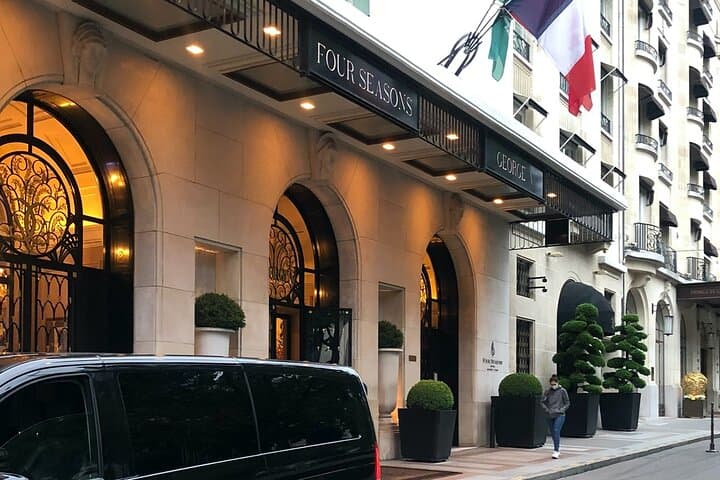 Transfer from Paris Hotels&Apartments to Train Stations
