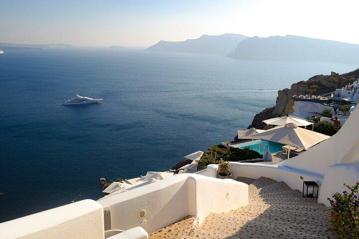 Discovering Santorini : A 3-Hour Private Highlights Tour