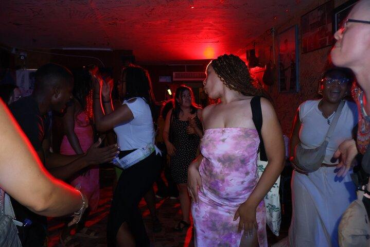 Cartagena:Sunset boat party Caribbean restaurant and Gethsemane tour