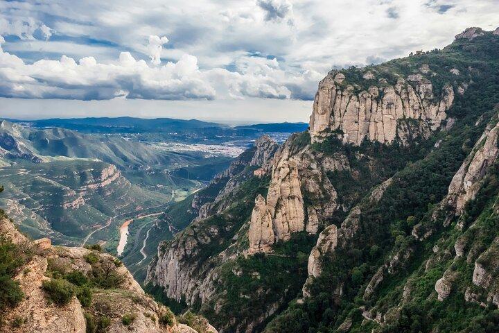 Montserrat Early Morning Skip-the-Hussle Half Day from Barcelona