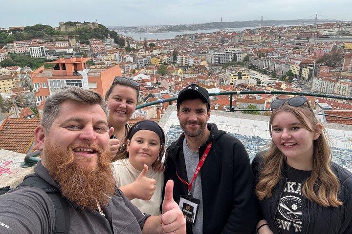 3h30 Tour | Lisbon Essentials: See, Taste and Learn with a Local