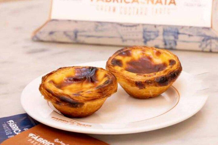 3h30 Tour | Lisbon Essentials: See, Taste and Learn with a Local