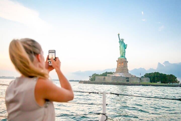 60-Minute Statue of Liberty Sightseeing Cruise