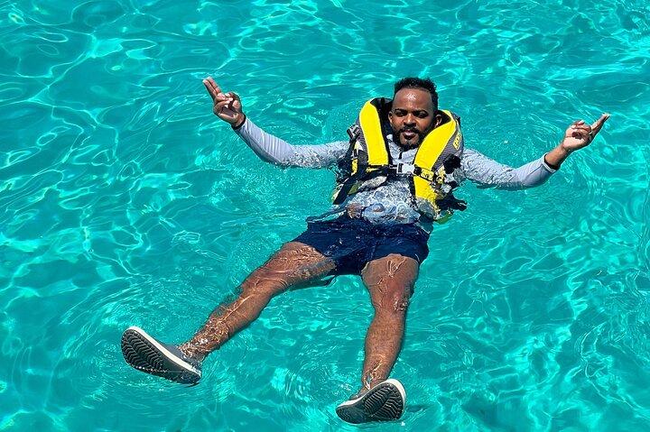 Santo Domingo must do; Los 3 Ojos, Boca Chica beach & more