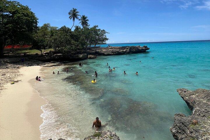 Santo Domingo must do; Los 3 Ojos, Boca Chica beach & more