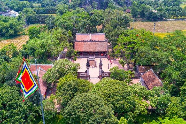 From Hanoi: Quang Phu Cau Incense Village & Ninh Binh Boat Trip