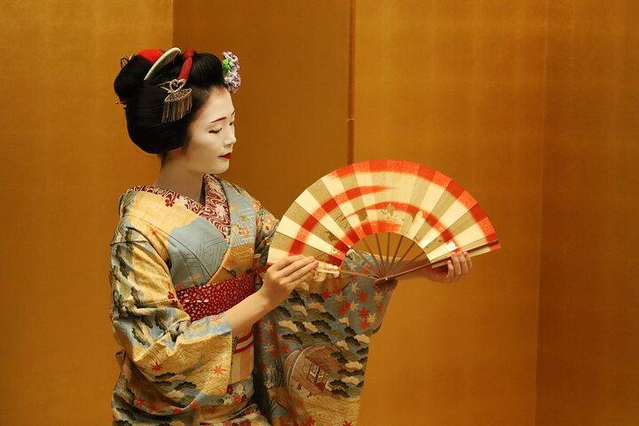 Tokyo Private Geisha Dance Show and Dinner in Shinjuku