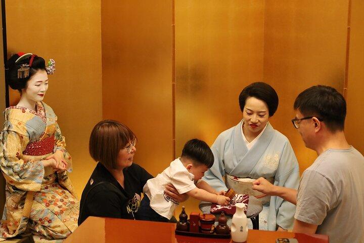 Tokyo Private Geisha Dance Show and Dinner in Shinjuku