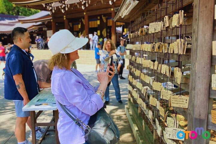 Get to know the secret of Asakusa! Shrine and Temple Tour