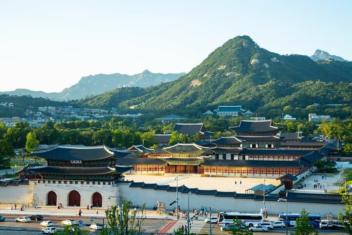 One day Essential Seoul City Tour with English or Spanish