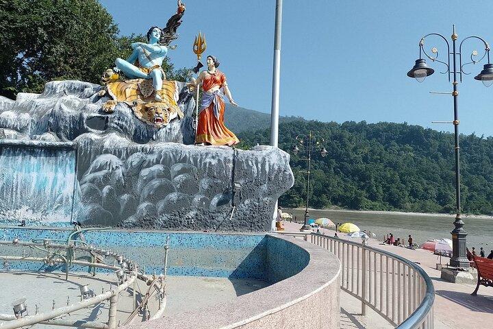 Rishikesh: Old Town Heritage Walk & Triveni Ghat Ganga Aarti