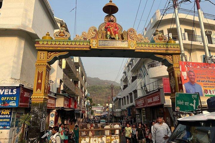 Rishikesh: Old Town Heritage Walk & Triveni Ghat Ganga Aarti