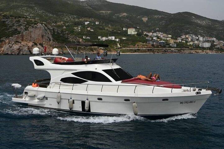 My Dream Private Yacht Tour in Alanya with Lunch and Soft drinks