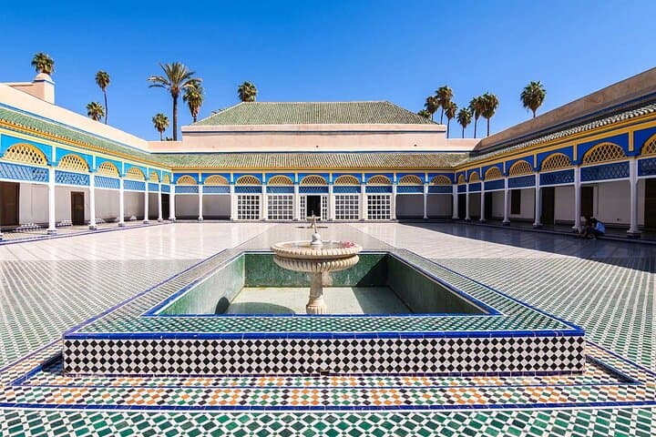 Private Marrakech Tour: Bahia Palace, Saadian Tombs & Souks