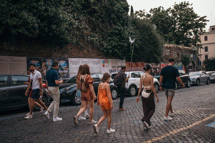 Walk the magic of Rome at night
