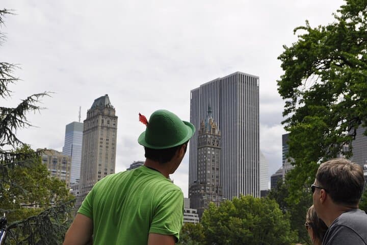 Central Park Movie Locations and Celebrity Homes Pedicab Tour