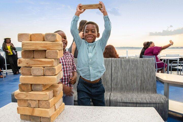 City Cruises Philadelphia: Brunch Cruise on the Delaware River