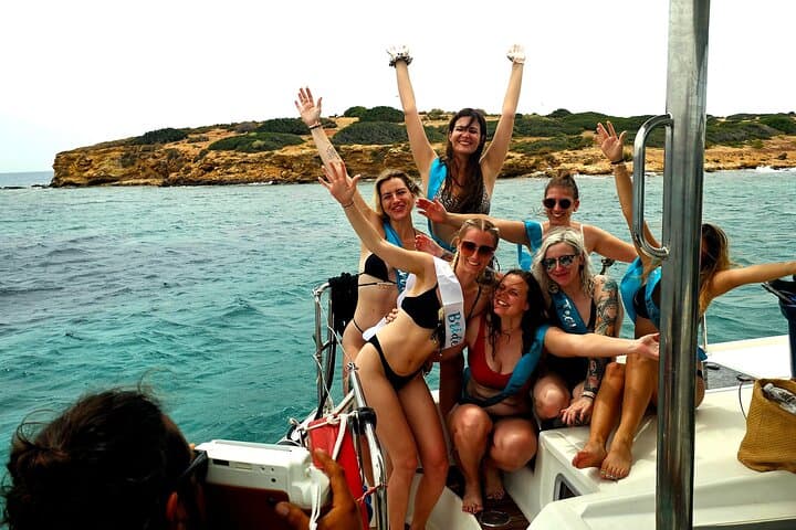 Athens Riviera Catamaran tour with fresh Meal Drinks and Swimming