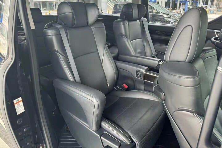 24 Hours Private Transfer from Hong Kong to Macau by 7 Seats Car