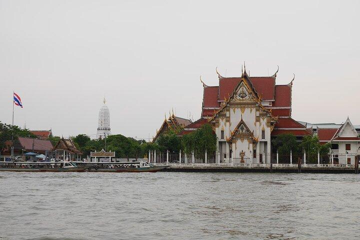 Private Bangkok Car and Driver with Custom Route