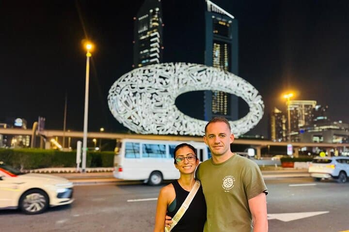 Dubai Night City Tour with Private Transfers and Local Snacks