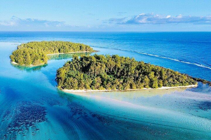 Lagoon Tour + lunch with your feet in the water on a Motu