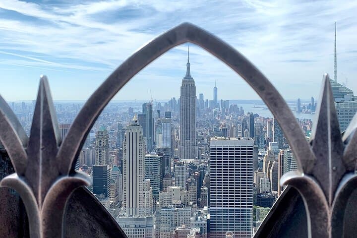 VIP Top of the Rock Pass: Guided Tour, The Beam, SKYLIFT and more