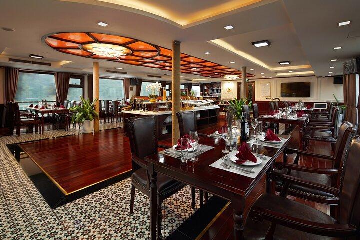 3-Day Explore Lan Ha Bay & Viet Hai Village with 5-star Cruise