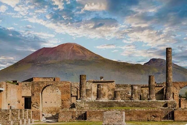 Ravello, Amalfi and Pompeii private full day tour