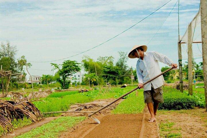 Hue : Countryside Tour and Cooking Class at Thanh Toan Village