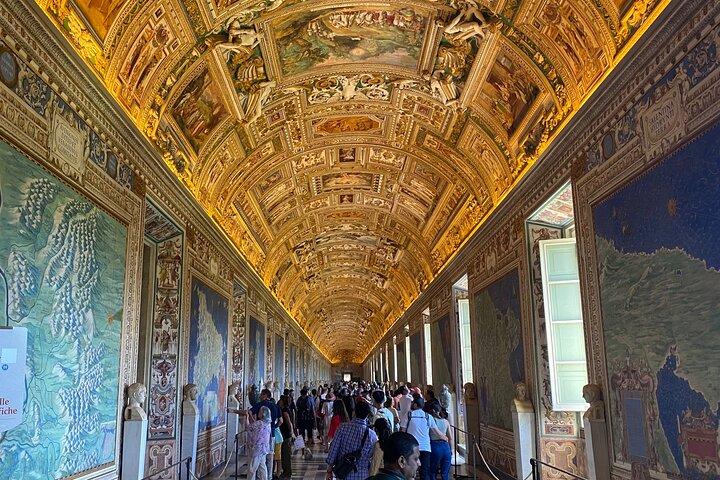 Vatican Early Tour: Museums & Sistine Chapel Guided Tour
