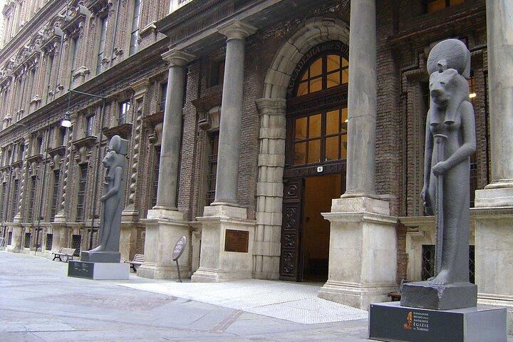 Private Walking Tour in Egyptian Museum of Turin