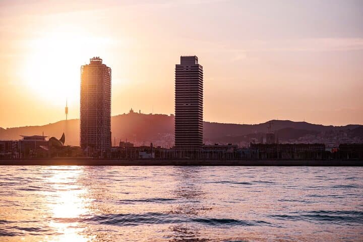 Sunset Catamaran Cruise with Live Music in Barcelona