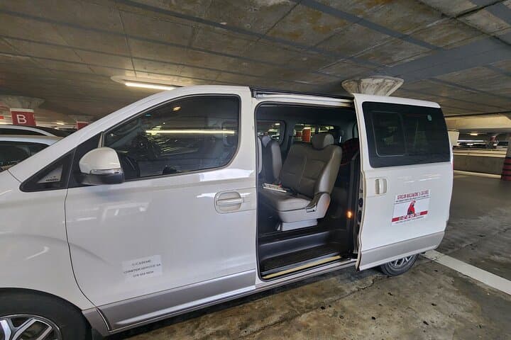 Cape Town Airport–City Hotels Transfer One Way.