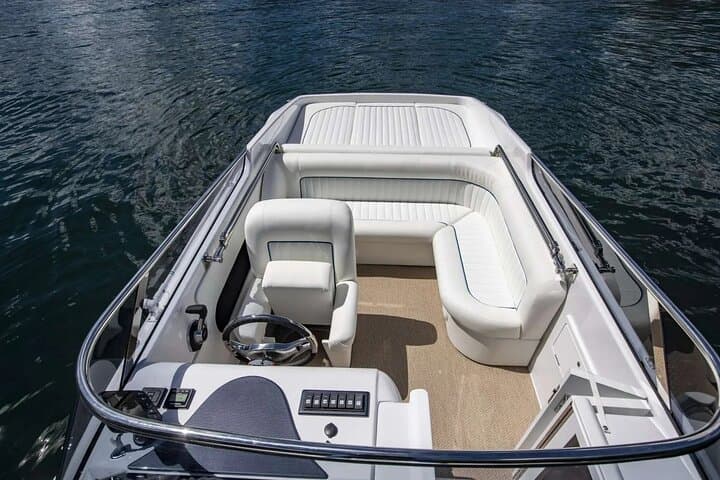 Private Boat Tour 2, 3 or 5 Hours on Lake Como starting from Lezzeno