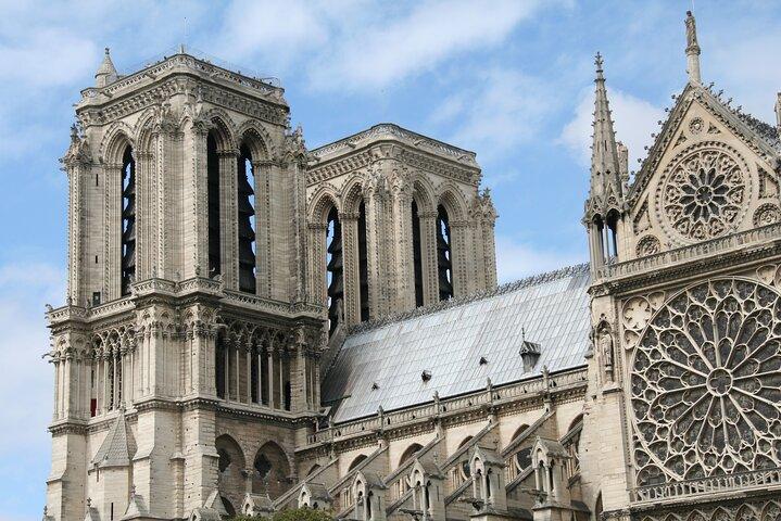 Paris Private Walking Tour with a Local Guide