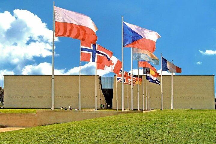 Normandy D-Day Beaches and Caen Memorial Private Tour from Paris