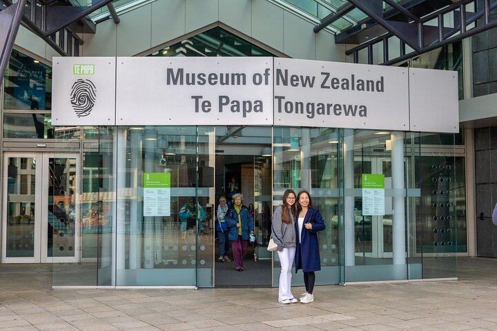Full Day Guided Wellington Tour including guided tour at Te Papa