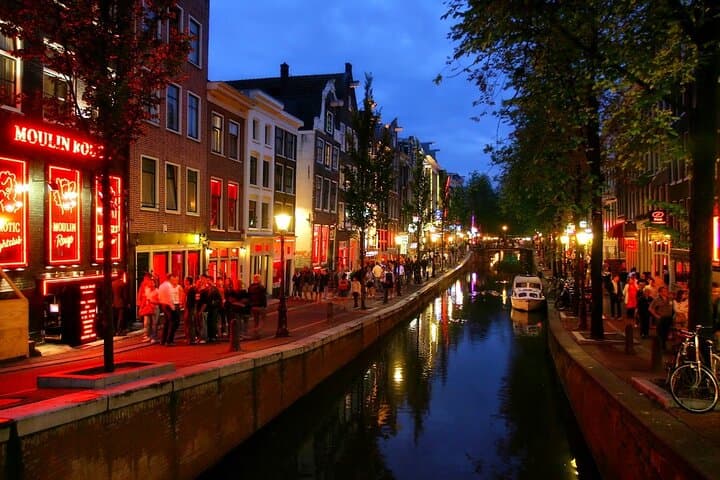 Red Light District Primetime Private Tour for 18+ Only