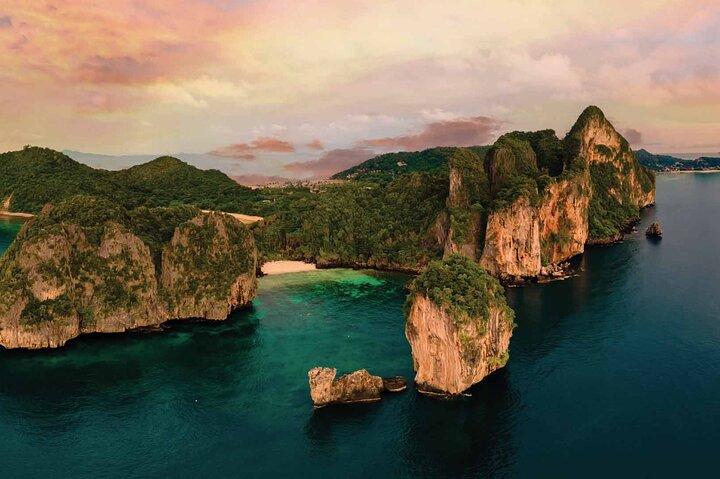 Island Cruise from Phuket to Phi Phi Islands with Maya Bay Visit