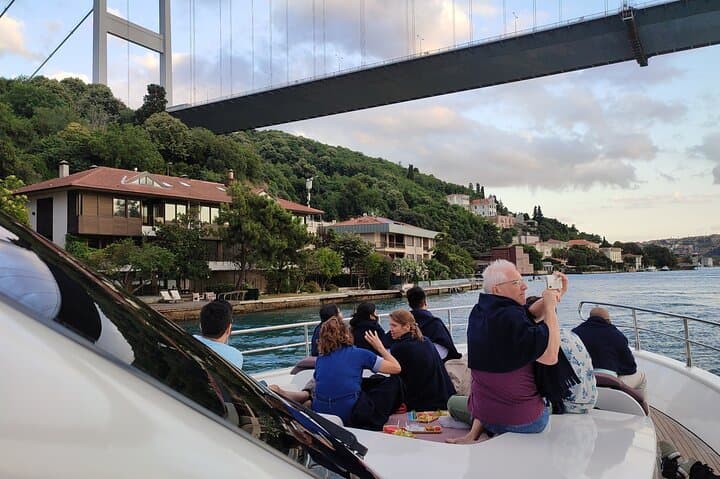 Private Yacht Tour on Bosphorus Istanbul