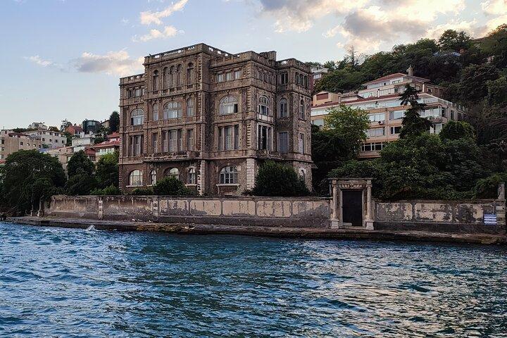 Private Yacht Tour on Bosphorus Istanbul