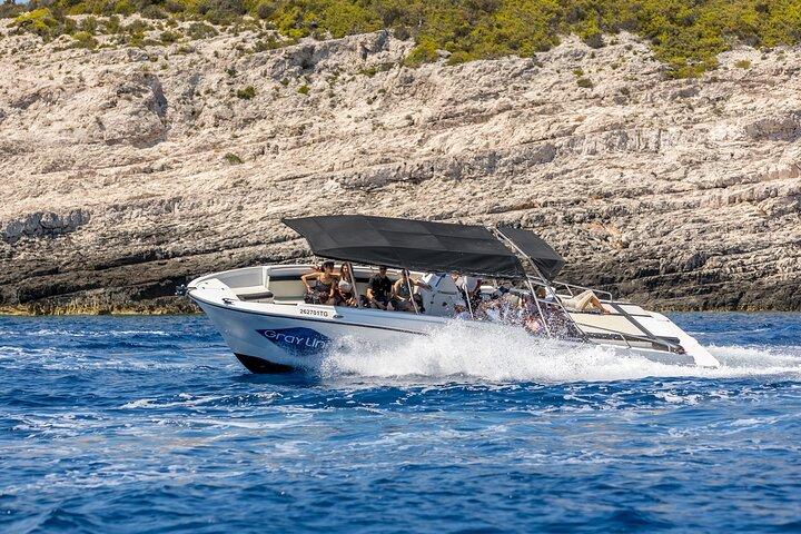 Split/Trogir: Blue Cave, Vis and Hvar Small Group Tour