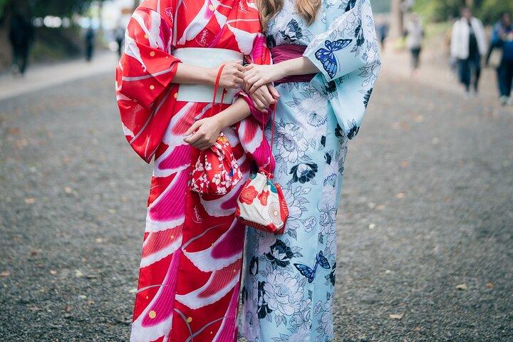 Tokyo, Shibuya: Kimono Rental / English-friendly / Meiji shrine