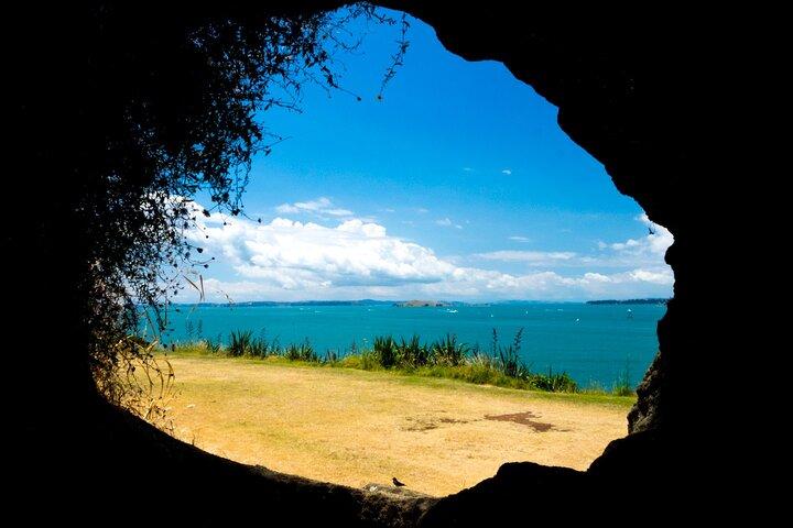 Auckland Natural Caves and Tunnels Private VIP Tour