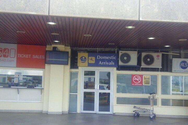From JKIA Airport: Nairobi private transfer in a car (3 pax max)