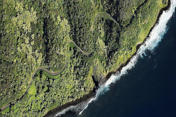 Deluxe Road to Hana Rainforest and Waterfall Experience from Maui