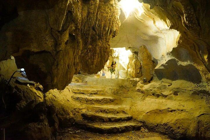 Ninh Binh Full Day Tour from Hanoi to Hoa Lu, Trang An & Mua Cave